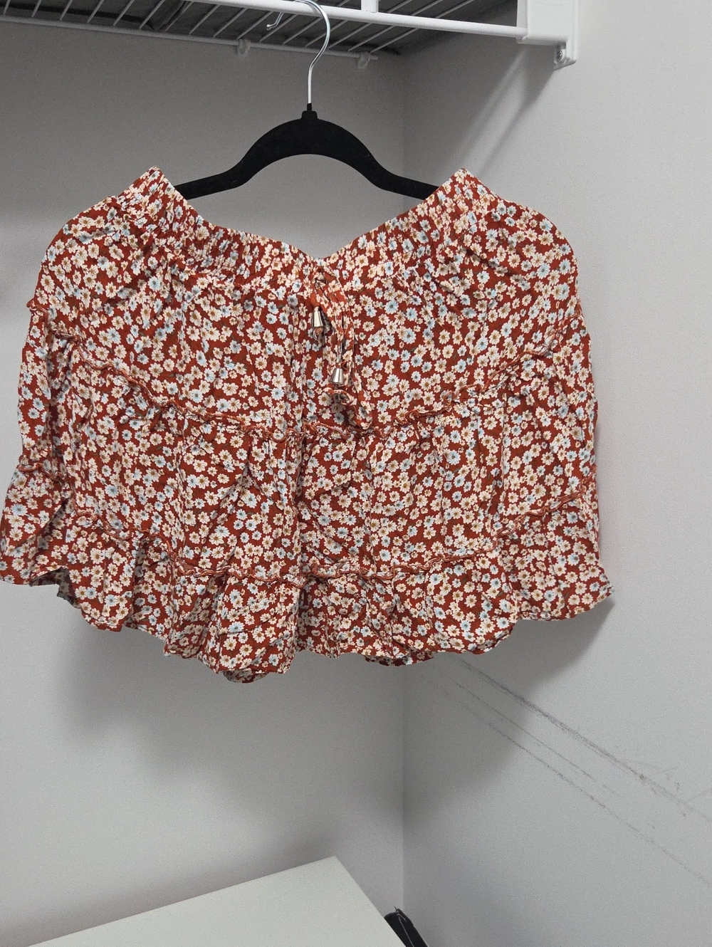 Zara Rust Floral Mini Skirt with White Daisy Print
